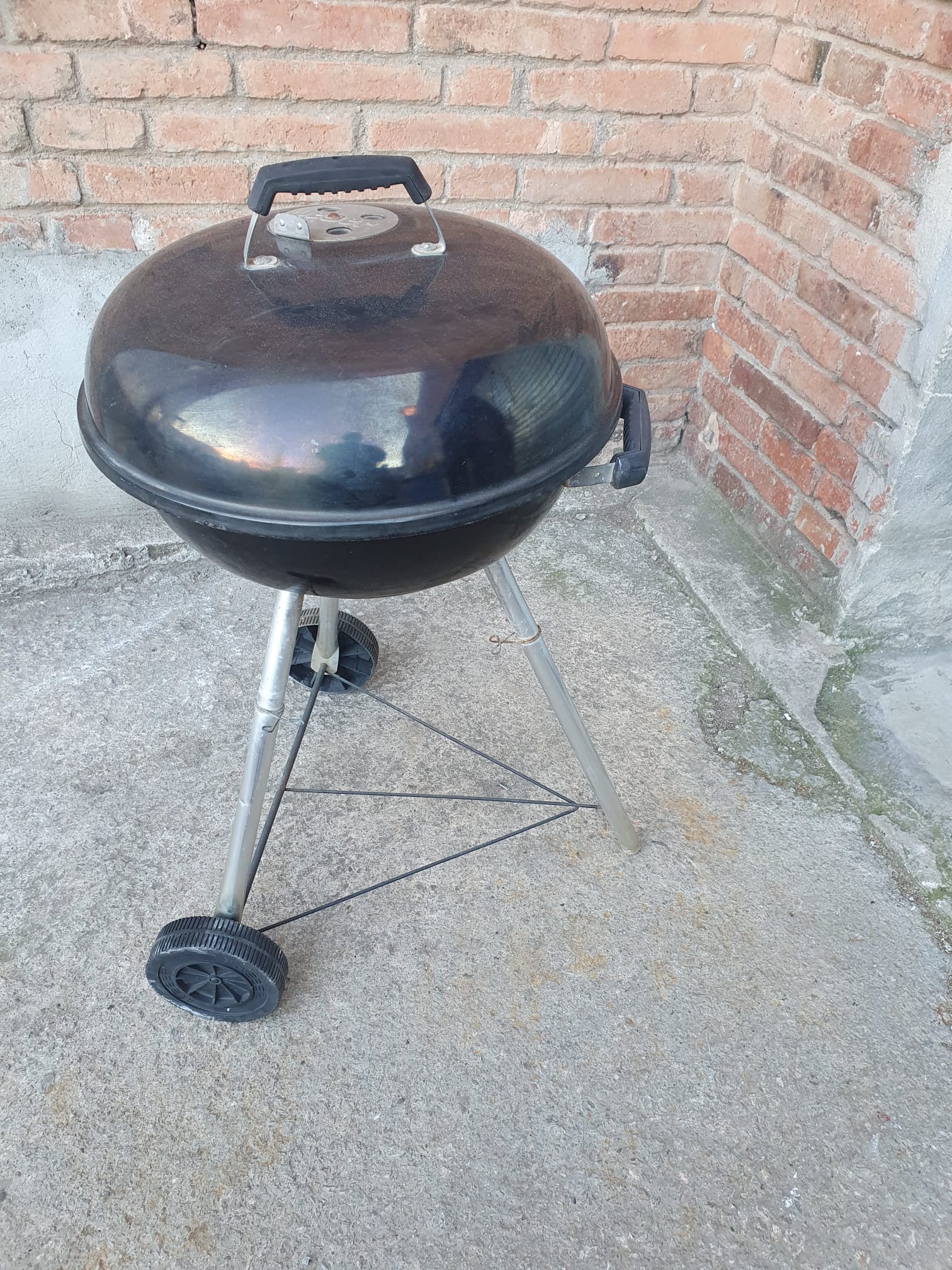 barbacoa metal 80x57x60 1u.